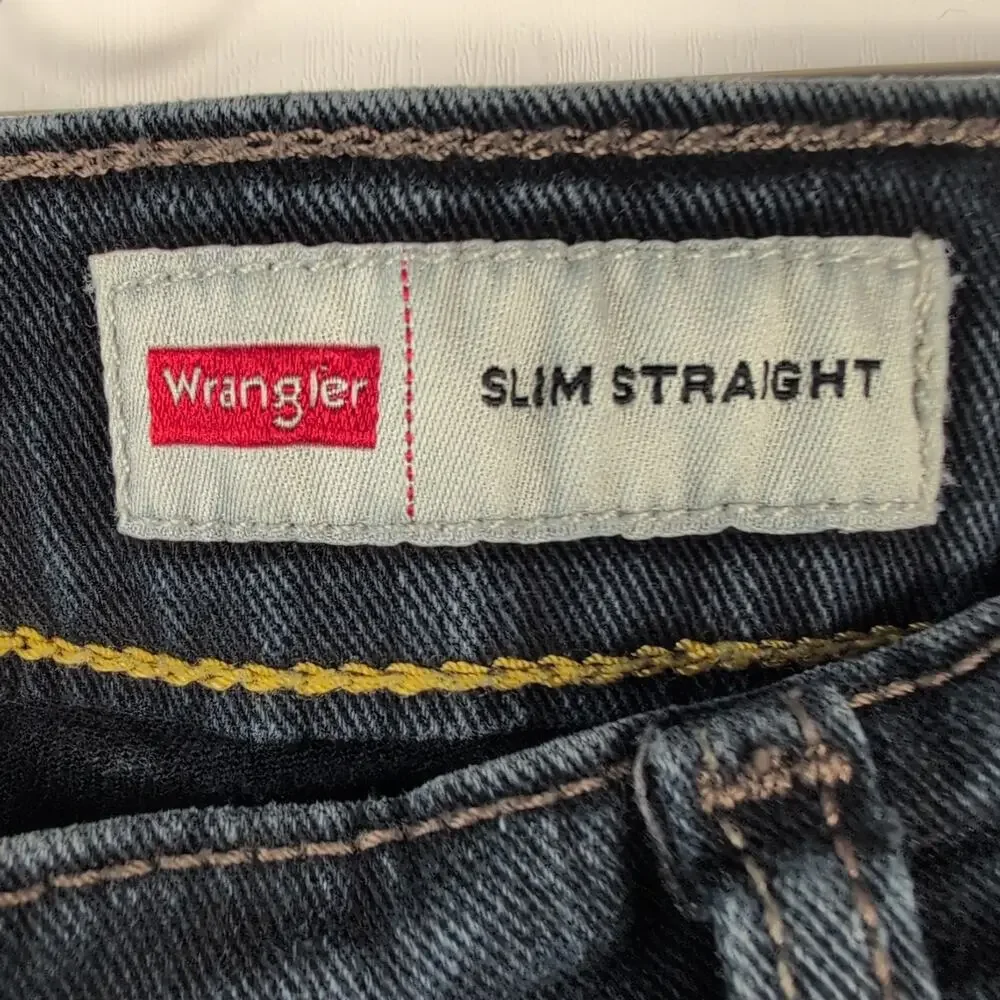Wrangler Men’s Jeans 34x30 Slim Straight - Picture 6 of 15